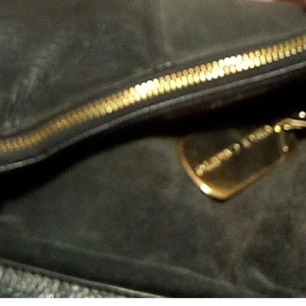 EUC Vince Camuto Black Leather & Suede Satchel/Shoulder Bag - Picture 8 of 10